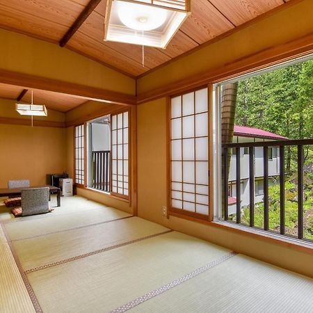 明治温泉旅館 茅野市 エクステリア 写真