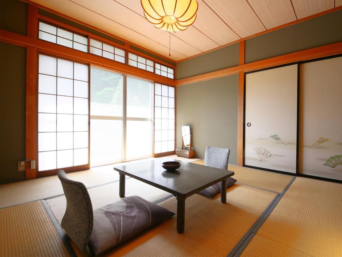 明治温泉旅館 茅野市 エクステリア 写真