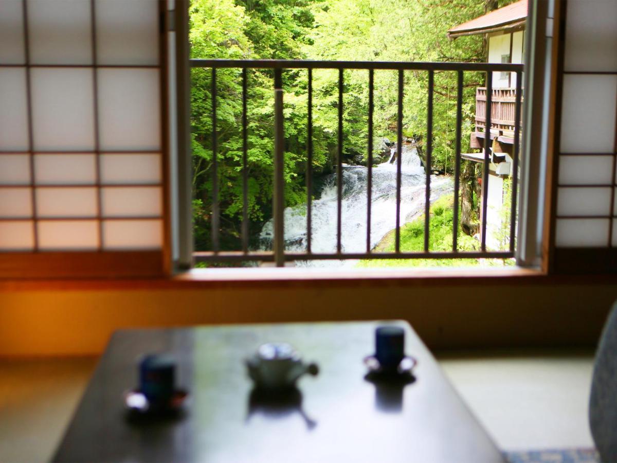 明治温泉旅館 茅野市 エクステリア 写真