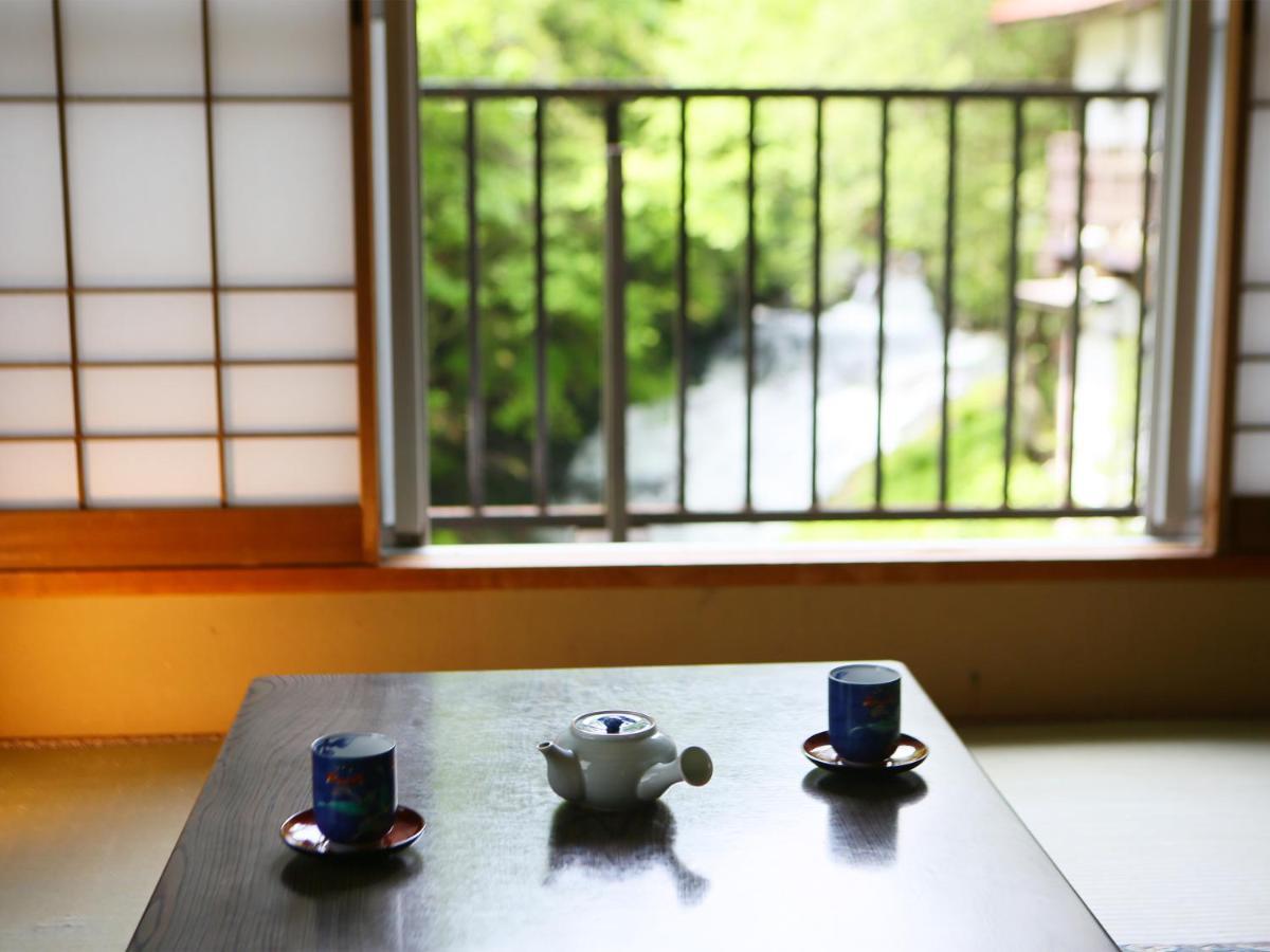 明治温泉旅館 茅野市 エクステリア 写真